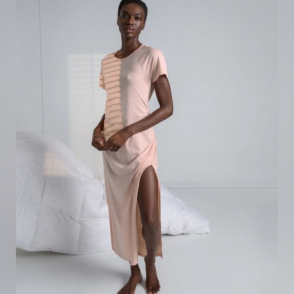 Lunya organic pinya wrap dress in limited edition dulcet petal NWT - Picture 2 of 7